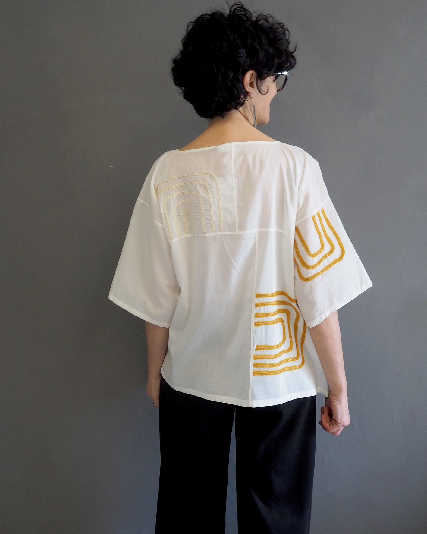 Blusa asimmetrica Diana - immagine 3